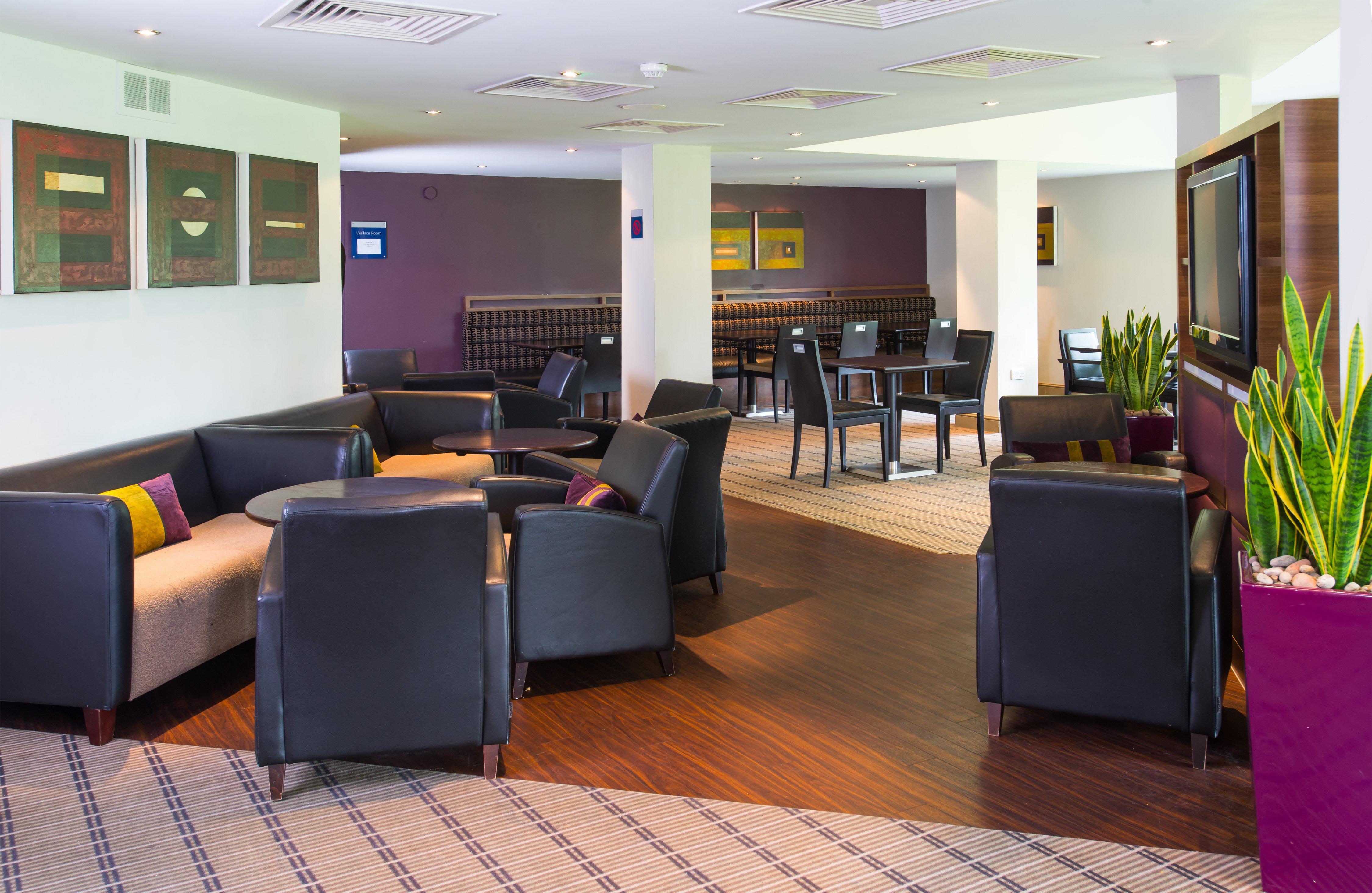Holiday Inn Express Stirling By Ihg Екстериор снимка