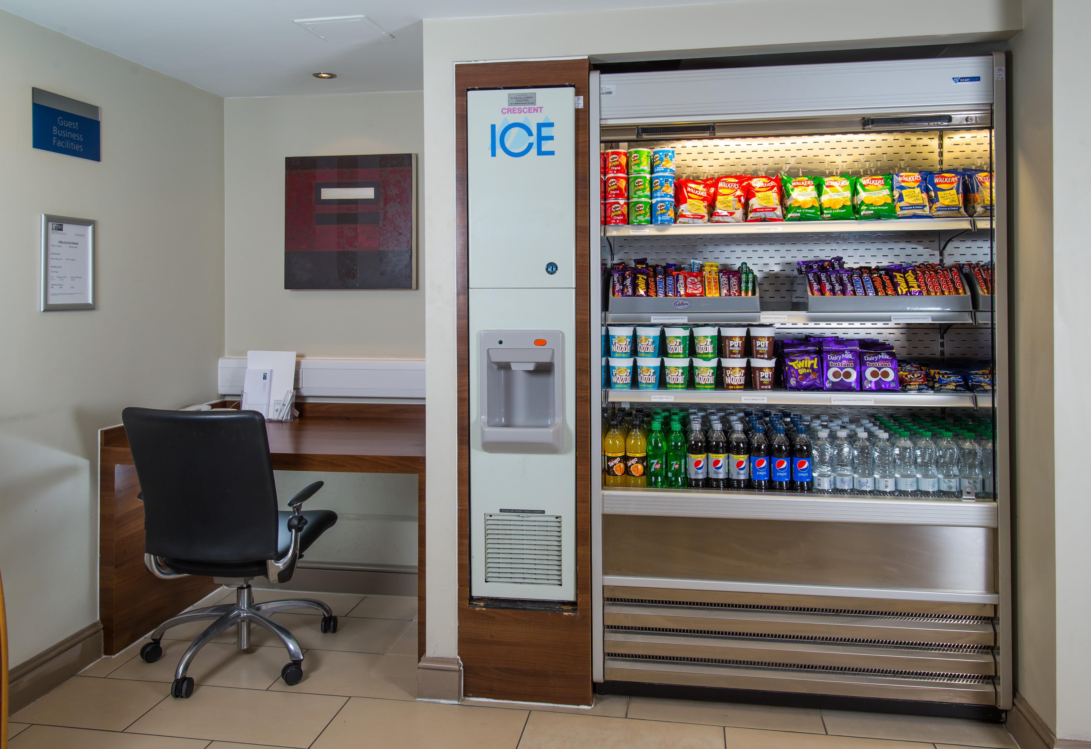 Holiday Inn Express Stirling By Ihg Екстериор снимка
