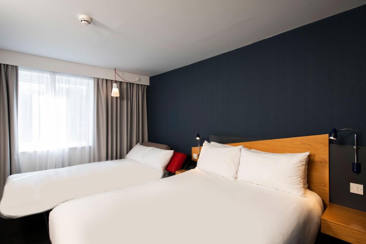 Holiday Inn Express Stirling By Ihg Екстериор снимка